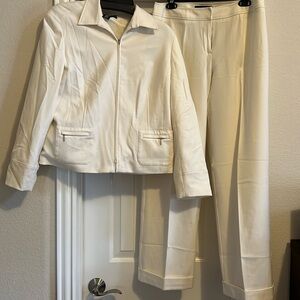 Woman’s Norton McNaughton winter white Suit, Sizes 10 & 12